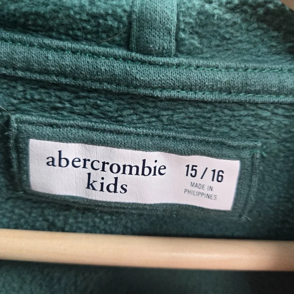 Abercrombie & Fitch Kids Green Hooded Sweatshirt Size 15/16